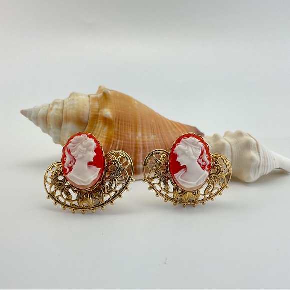 Artisan Jewelry - Resin Cameo Earrings, NOS, Gold Filigree Setting, Clip Ons, Victorian, Coquette